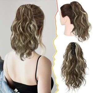 Claw Clip in Ponytail Extension - 14 Inch Wavy Medium Brown With Highlights